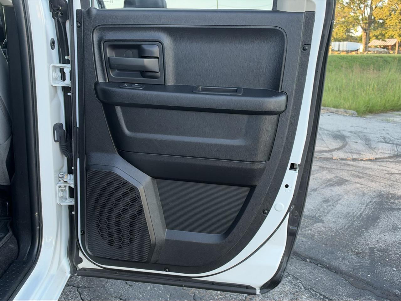 RAM 1500 Tradesman Quad Cab 4WD 2017