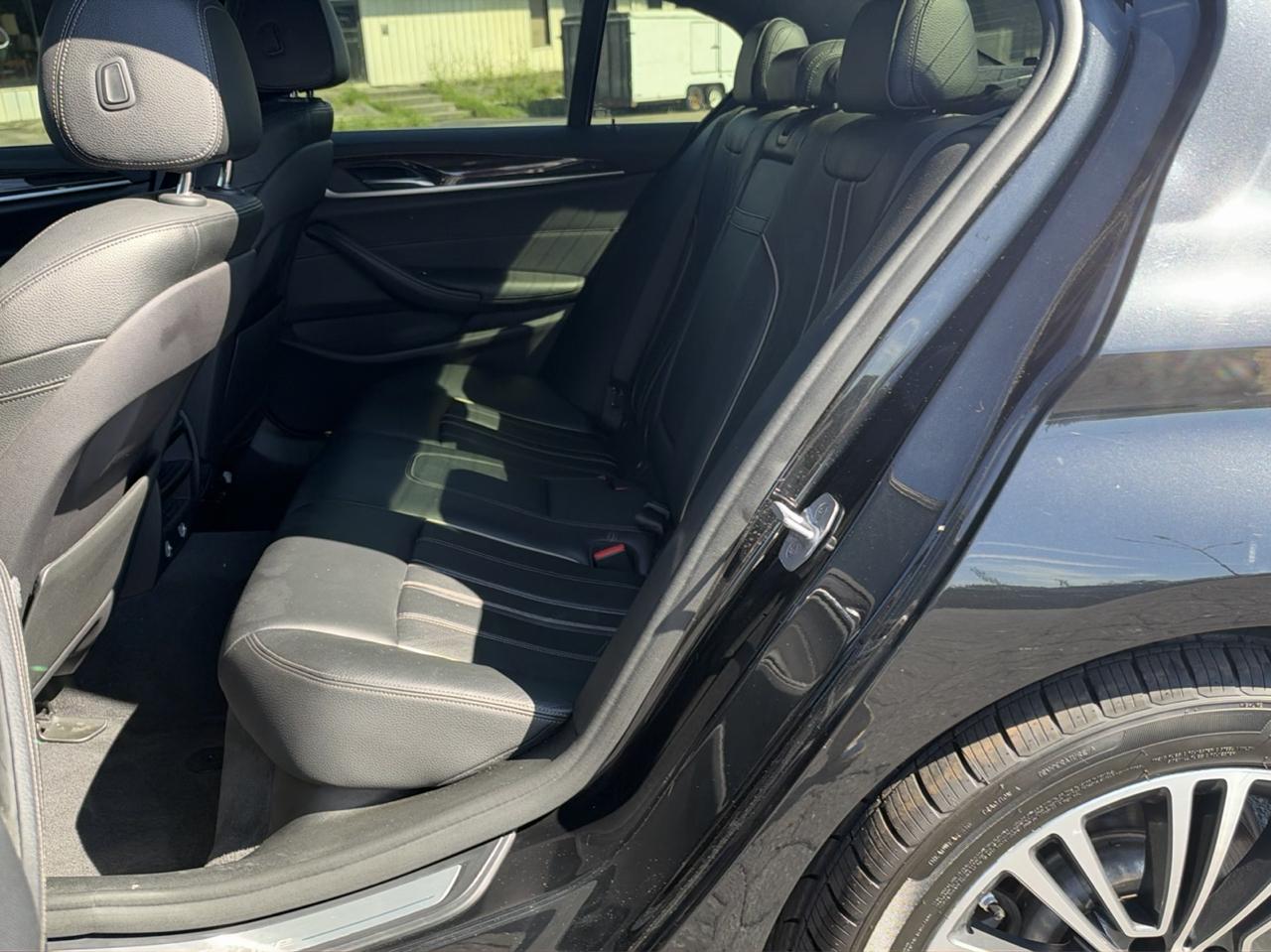 BMW 5-Series 530i 4D Sedan 2019