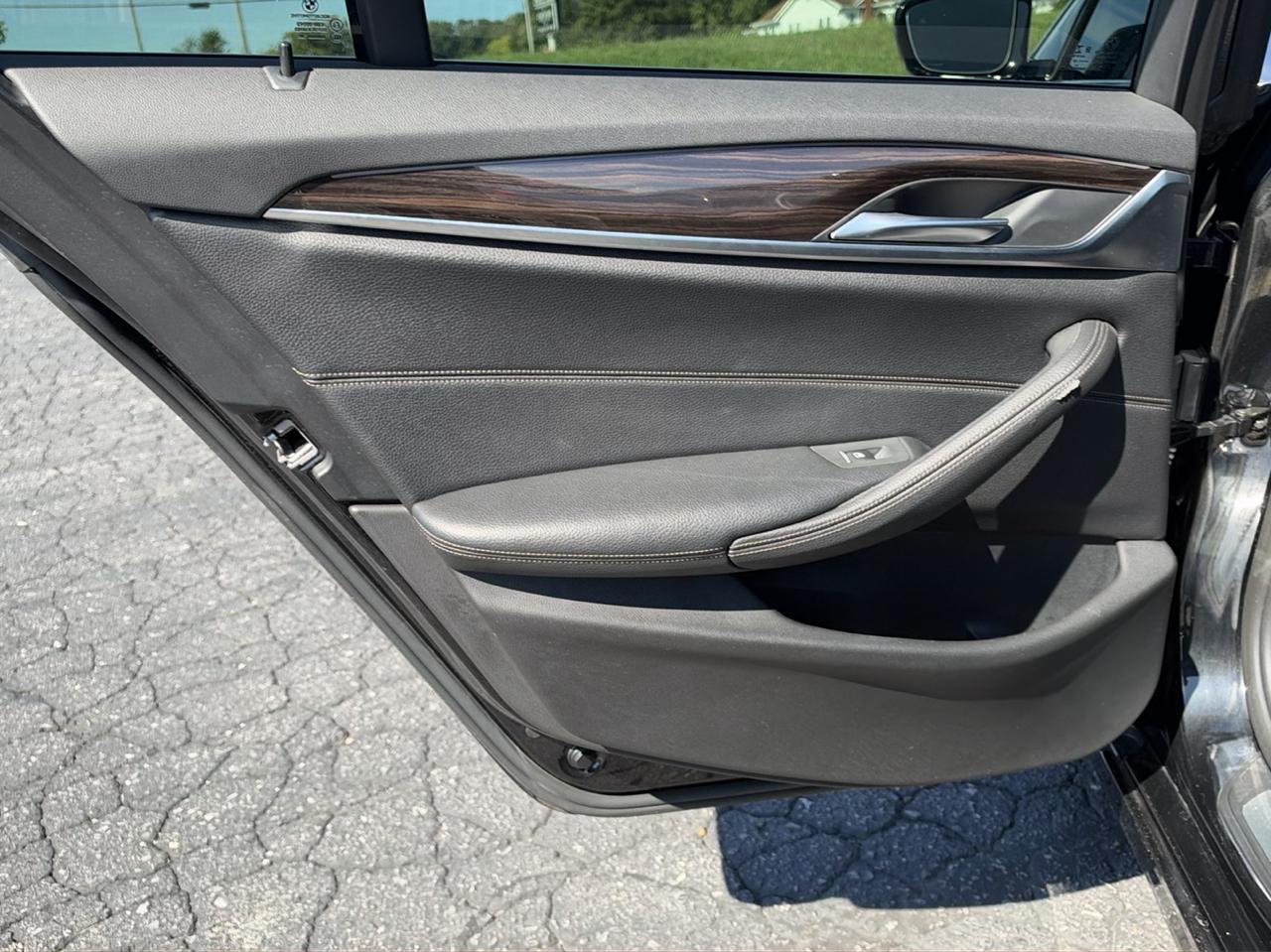 BMW 5-Series 530i 4D Sedan 2019