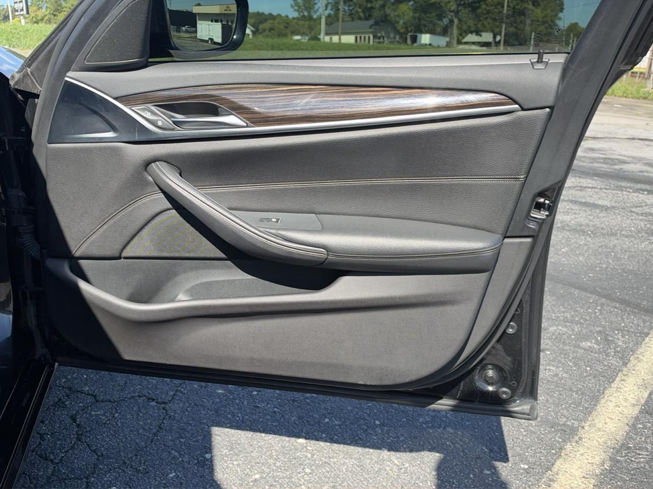 BMW 5-Series 530i 4D Sedan 2019