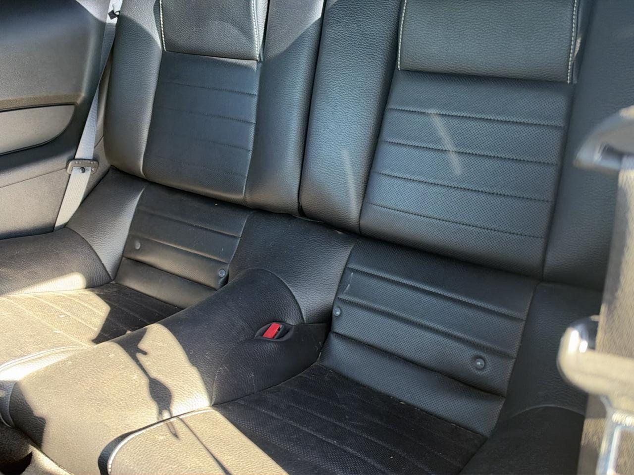 Ford Mustang GT Coupe 2012