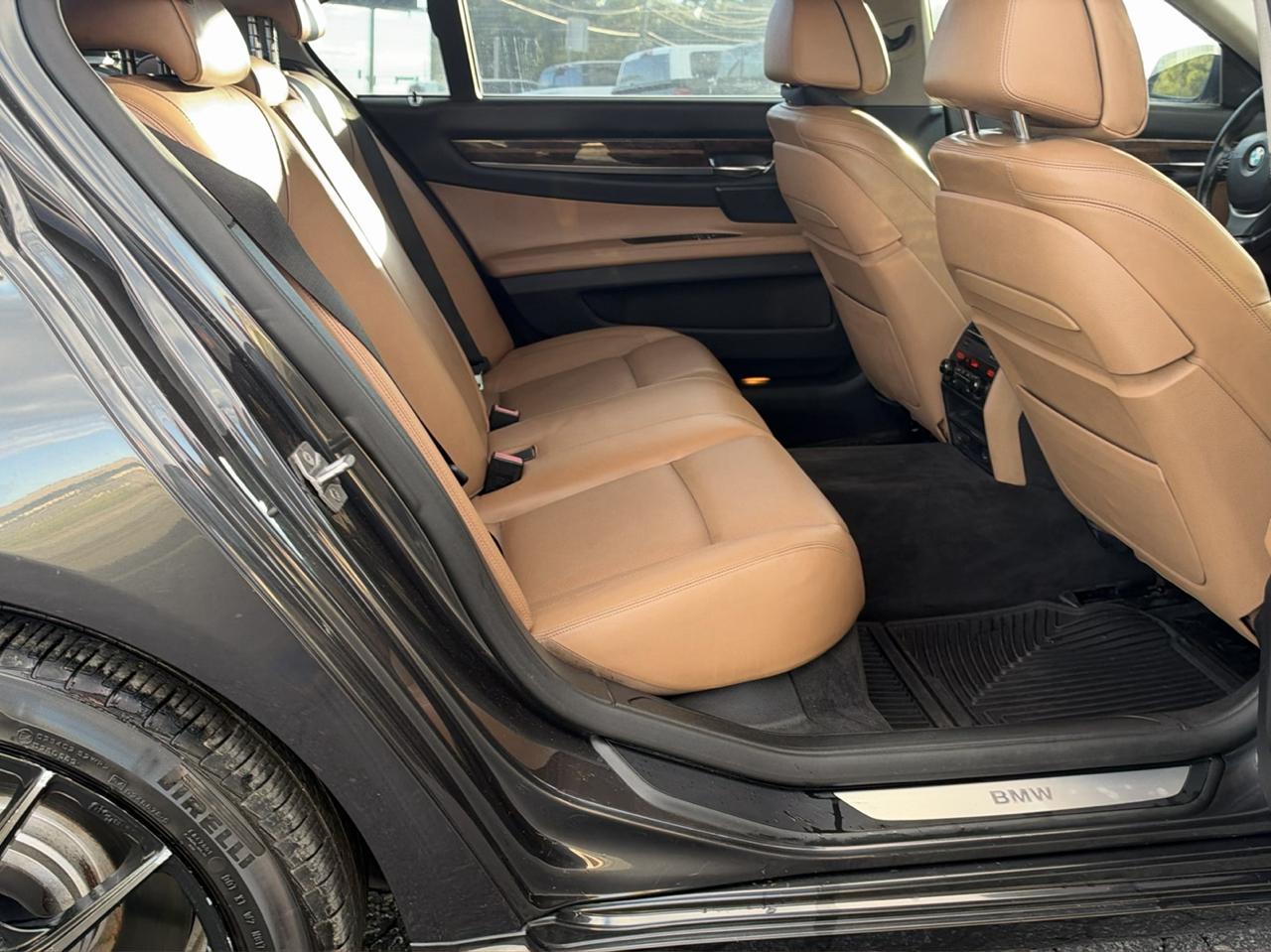 BMW Alpina B7 LWB xDrive 2013