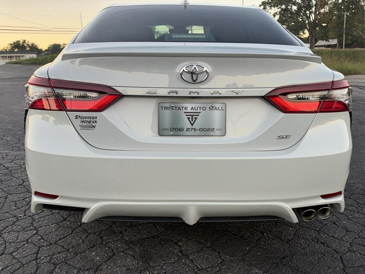 Toyota Camry SE 2024