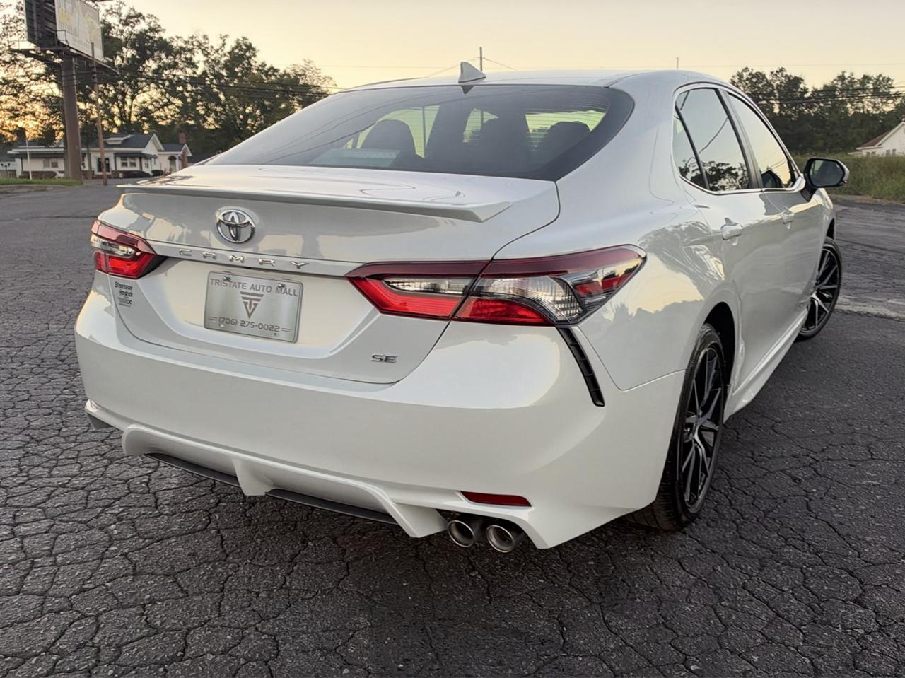 Toyota Camry SE 2024