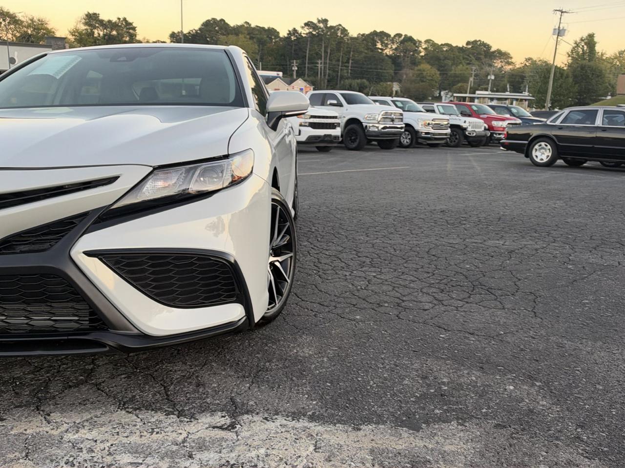 Toyota Camry SE 2024