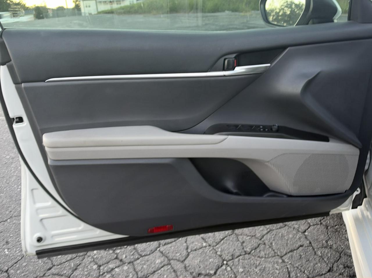 Toyota Camry SE 2024