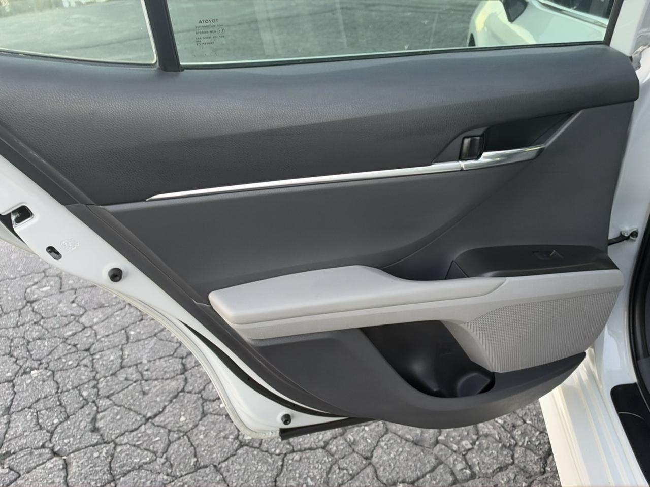Toyota Camry SE 2024