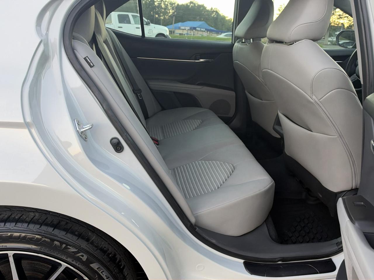 Toyota Camry SE 2024