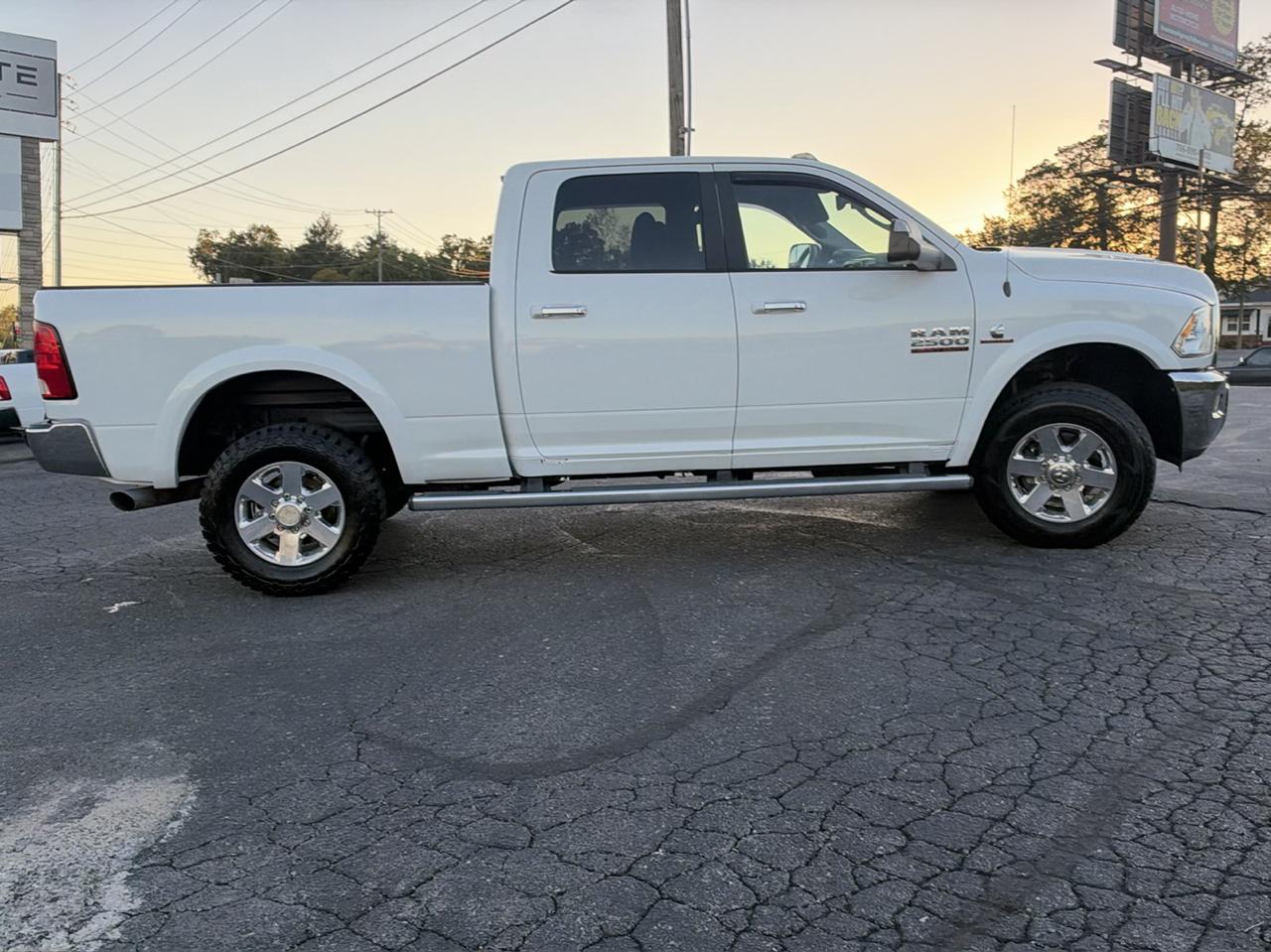 RAM 2500 SLT Crew Cab SWB 4WD 2014