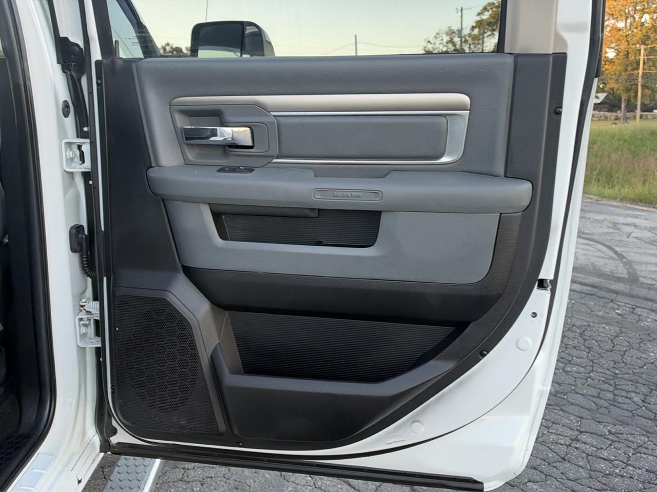 RAM 2500 SLT Crew Cab SWB 4WD 2014