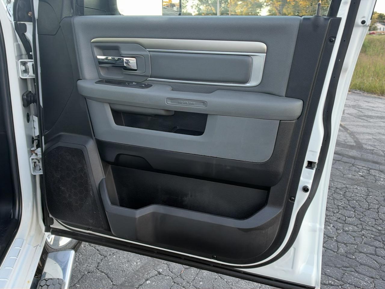 RAM 2500 SLT Crew Cab SWB 4WD 2014