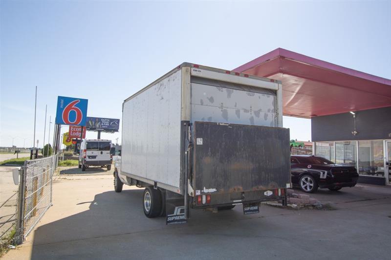 Ford Econoline E-350 Super Duty 2007