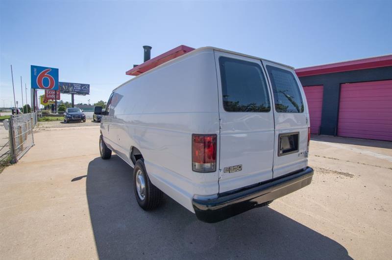 Ford Econoline E350 Super Duty Extended 2004