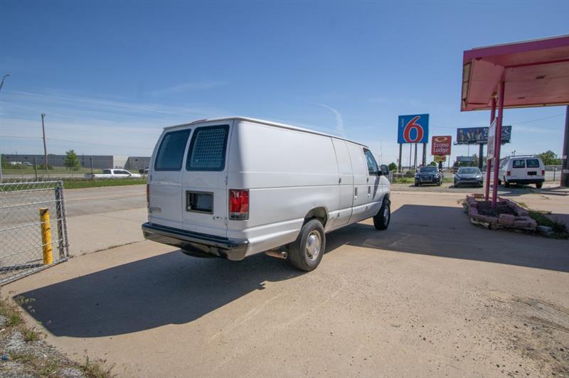 Ford Econoline E350 Super Duty Extended 2004