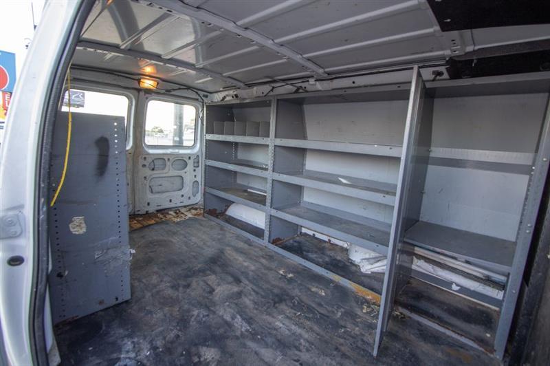 Ford Econoline E-150 2006