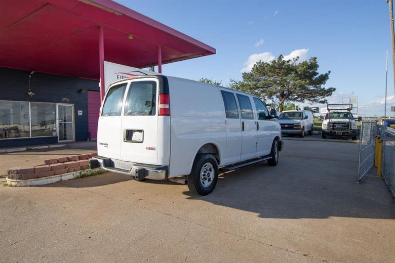 GMC Savana G2500 Cargo 2015