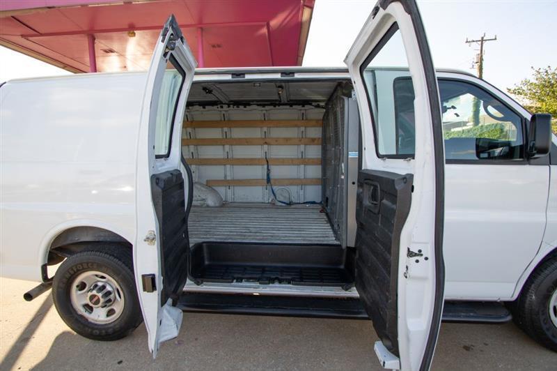 GMC Savana G2500 Cargo 2015