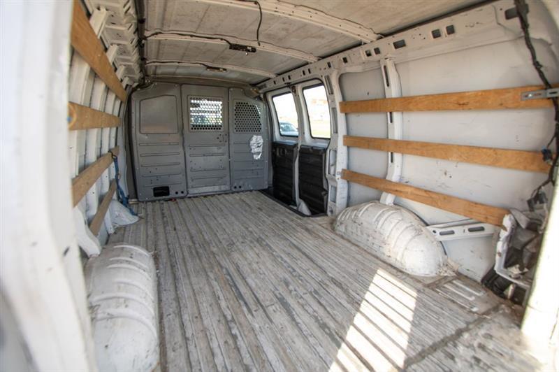 GMC Savana G2500 Cargo 2015