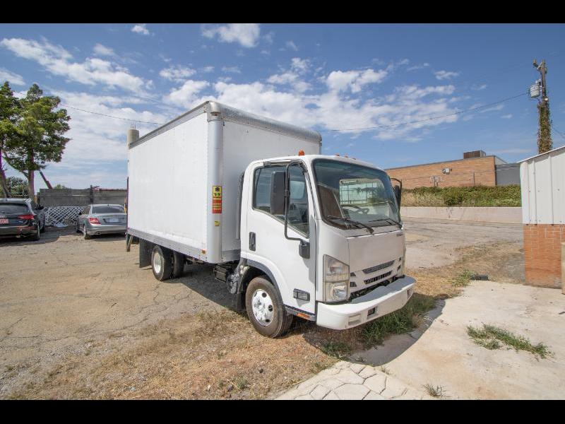 Isuzu NPR  2016