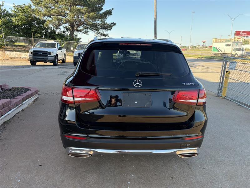 Mercedes-Benz GLC-Class GLC300 4MATIC 2017