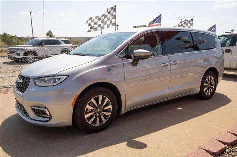 Chrysler Pacifica Hybrid Touring L 2023