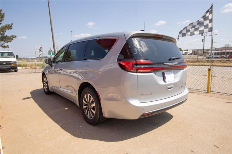 Chrysler Pacifica Hybrid Touring L 2023