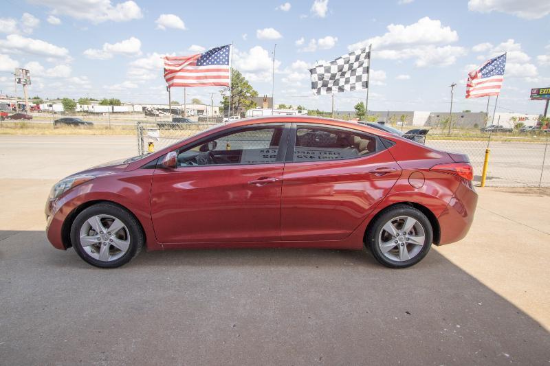 Hyundai Elantra GLS M/T 2013