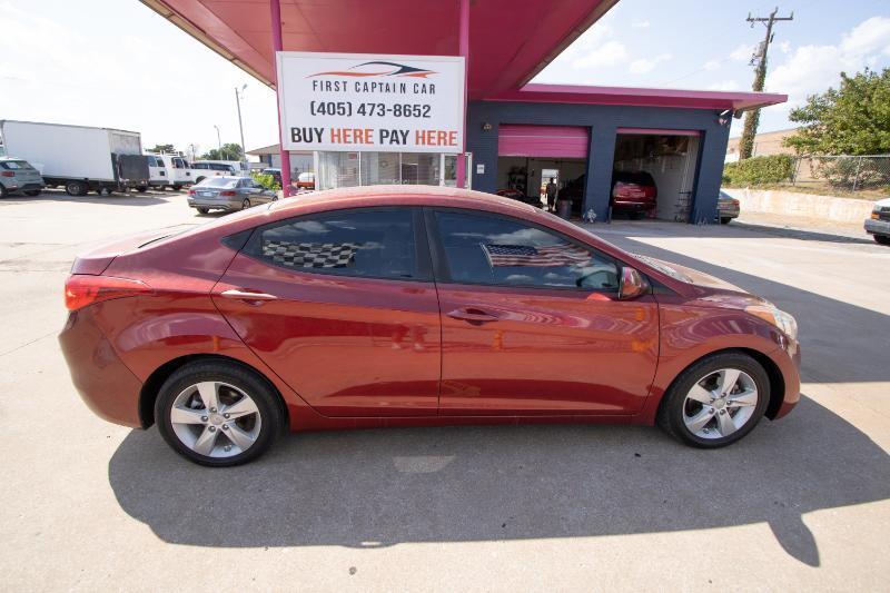 Hyundai Elantra GLS M/T 2013