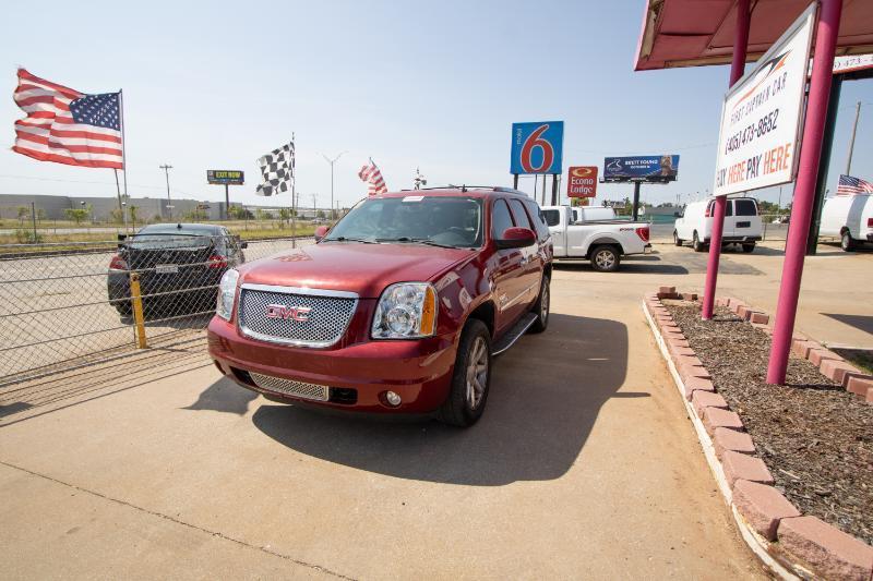 GMC Yukon Denali 4WD 2012