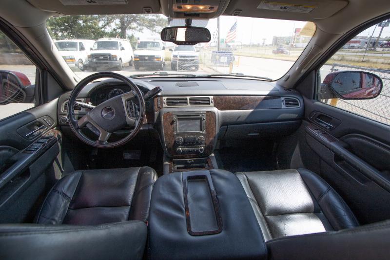 GMC Yukon Denali 4WD 2012