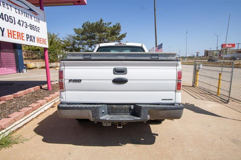 Ford F-150 XLT 8-ft. Bed 2WD 2012