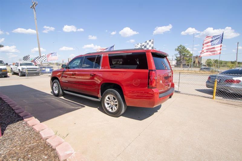 Chevrolet Suburban LT 1500 2WD 2015