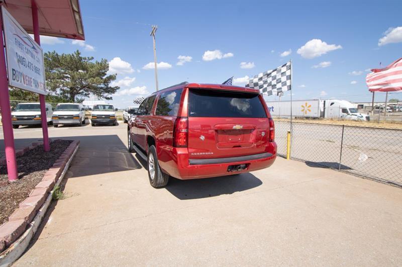 Chevrolet Suburban LT 1500 2WD 2015