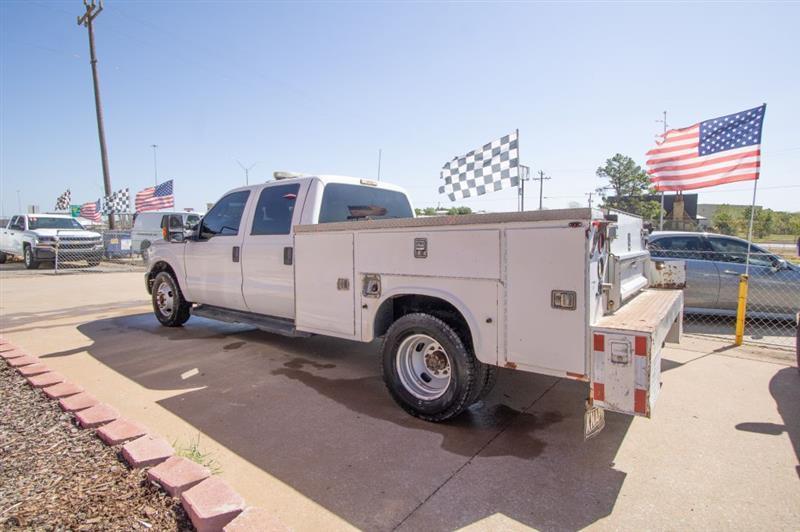Ford F-350 SD XL Crew Cab Long Bed DRW 2WD 2014