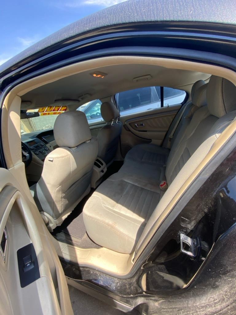 Ford Taurus SE FWD 2013