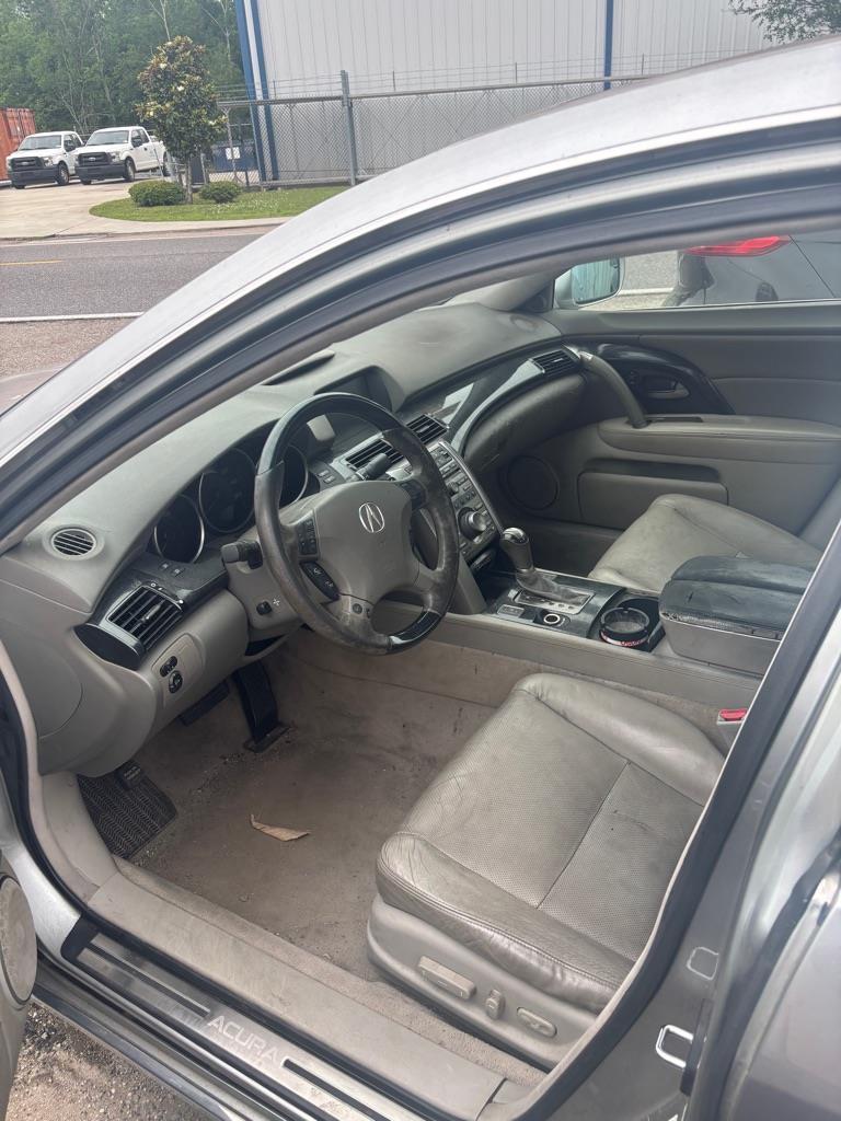 Acura RL Technology Package 2010