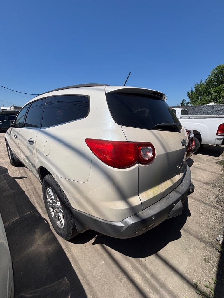 Chevrolet Traverse LT FWD 2011