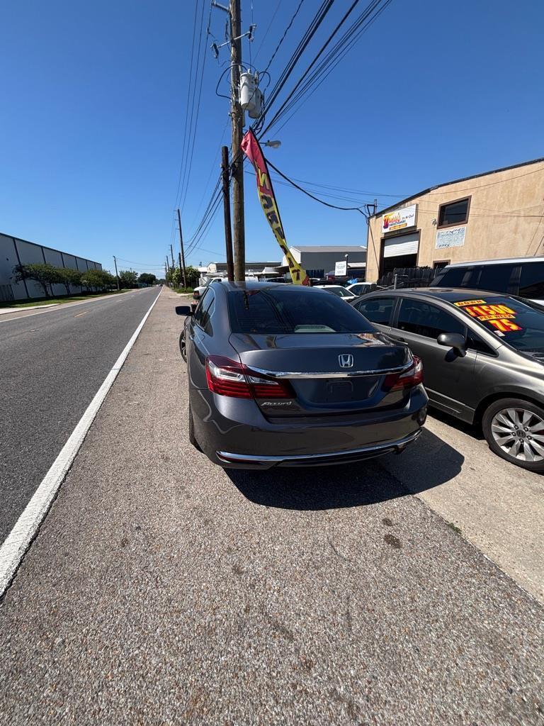 Honda Accord LX Sedan CVT 2017