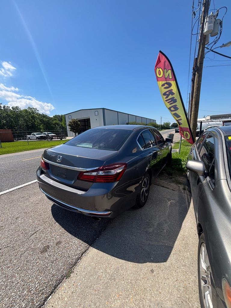 Honda Accord LX Sedan CVT 2017