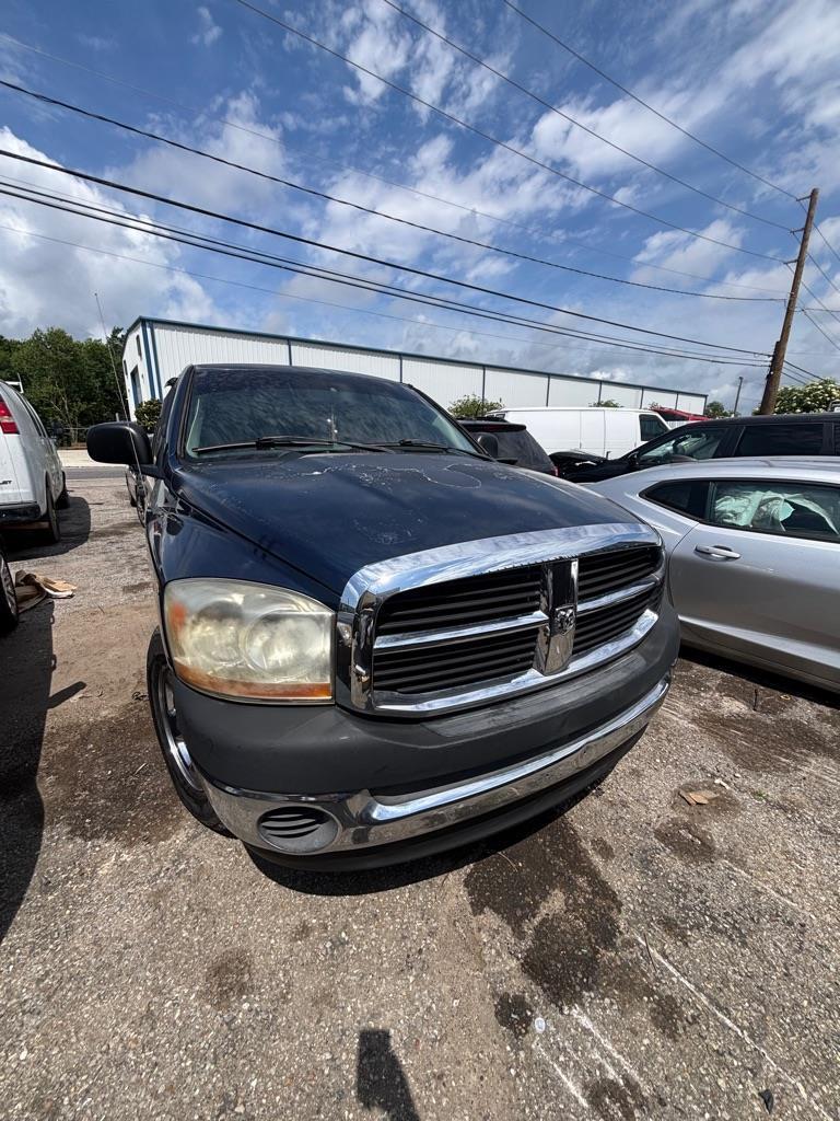 Dodge Ram 1500 ST Quad Cab 2WD 2006