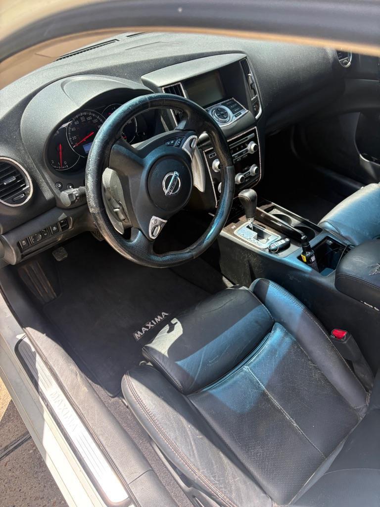 Nissan Maxima S 2012