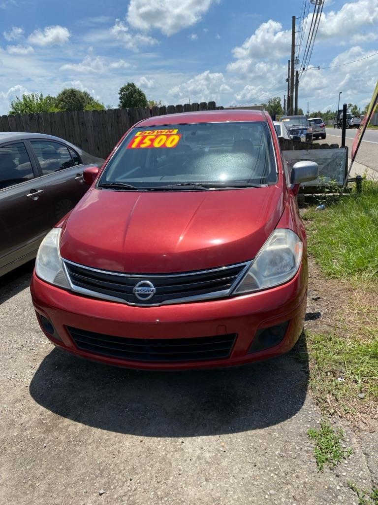 2011 Nissan Versa 1.8 S Sedan