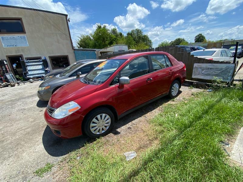 Nissan Versa 1.8 S Sedan 2011