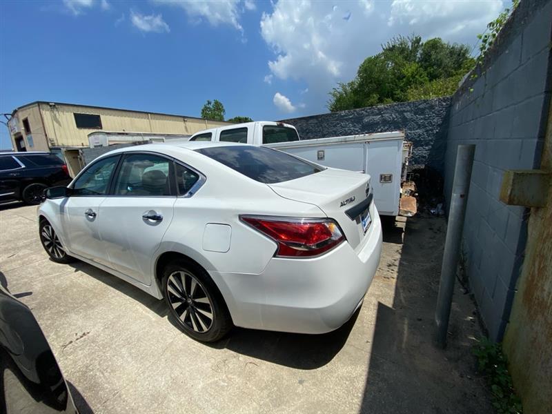 Nissan Altima 2.5 2015