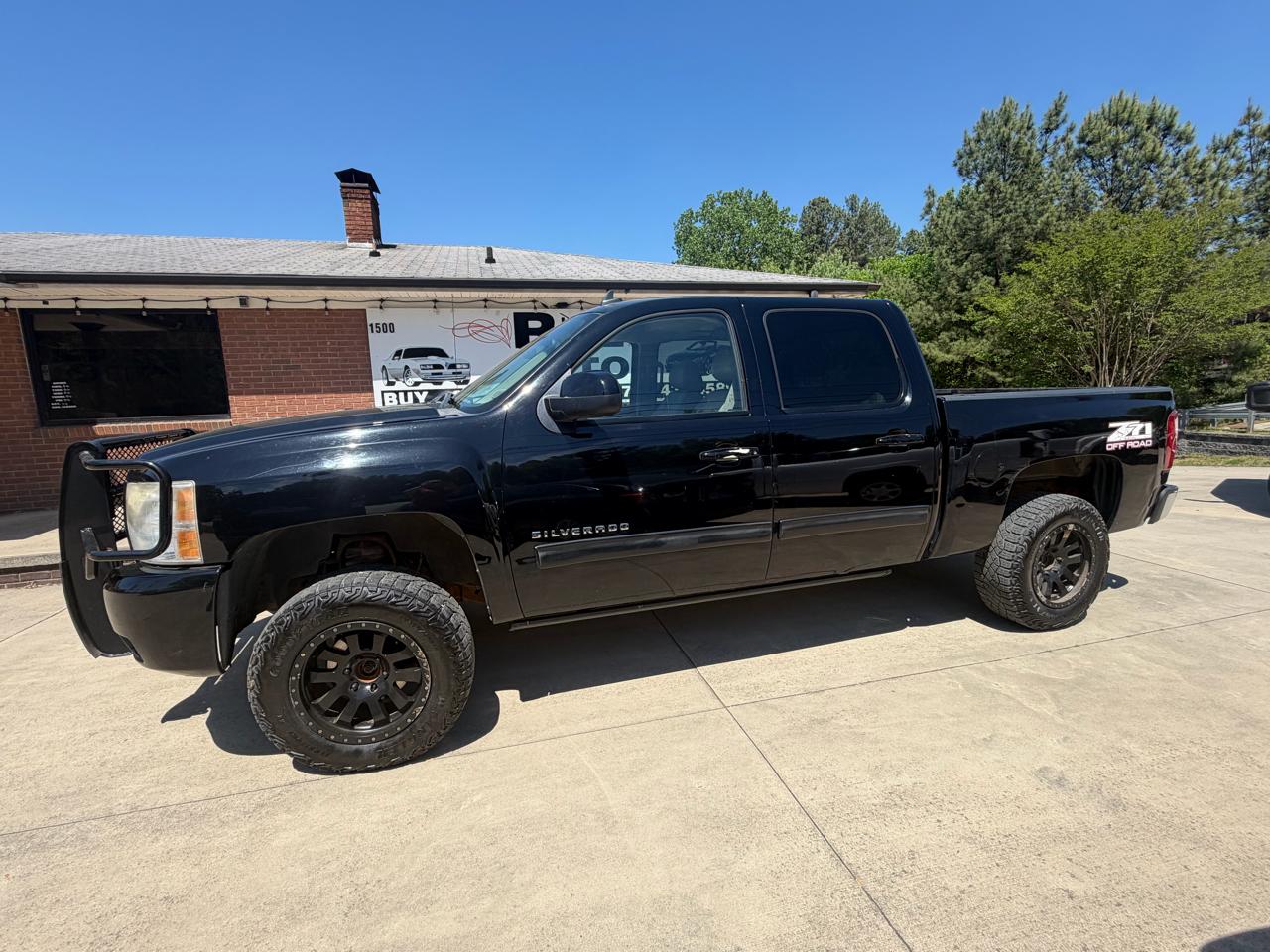 Chevrolet Silverado 1500 LT Crew Cab 4WD 2011