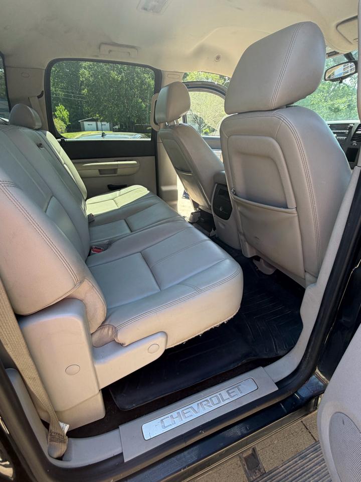 Chevrolet Silverado 1500 LT Crew Cab 4WD 2011