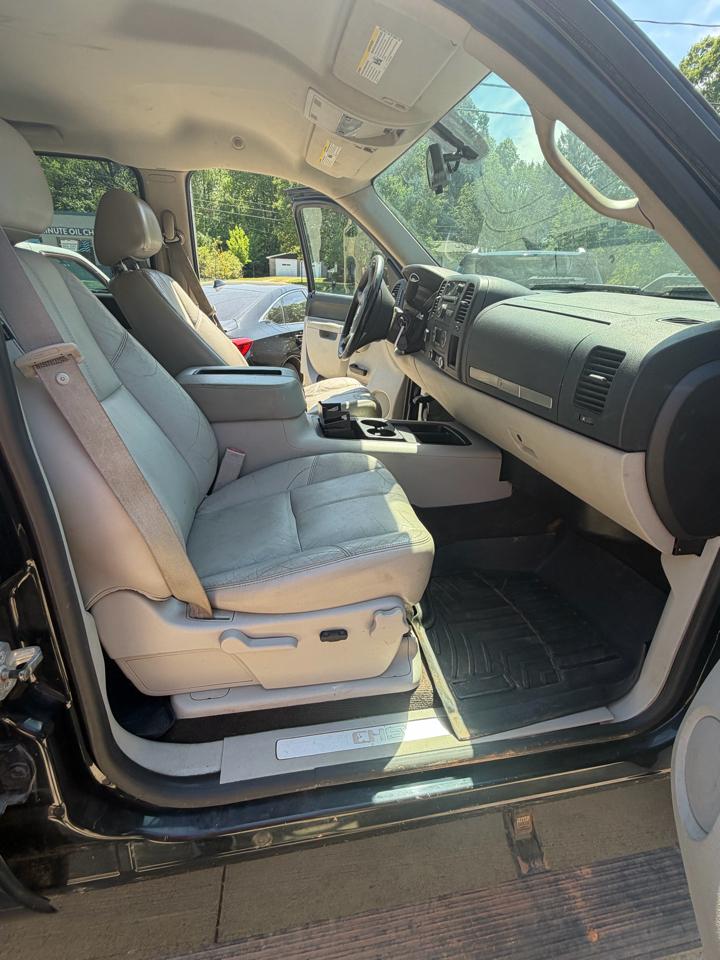 Chevrolet Silverado 1500 LT Crew Cab 4WD 2011