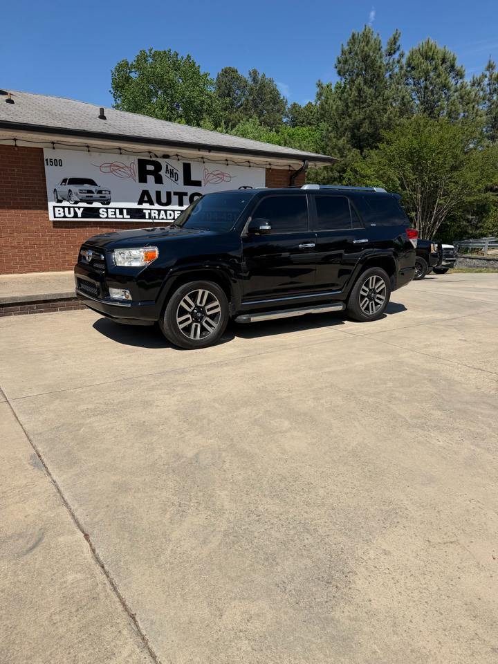 Toyota 4Runner SR5 2WD 2012