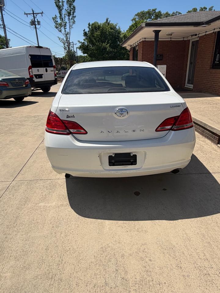 Toyota Avalon XL 2007