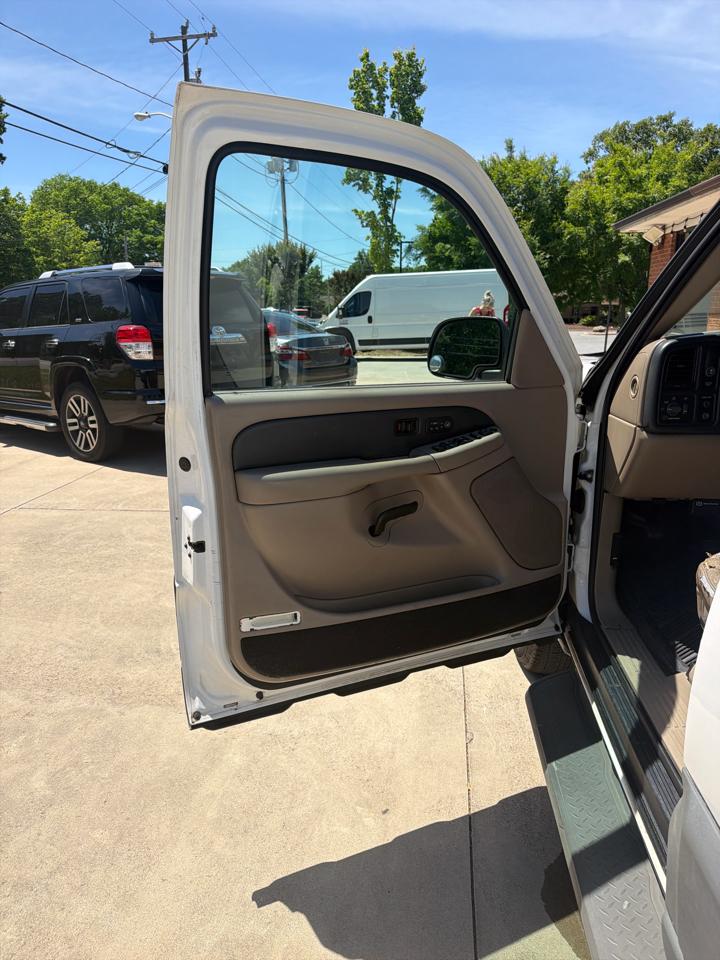 Chevrolet Avalanche 1500 2WD 2002